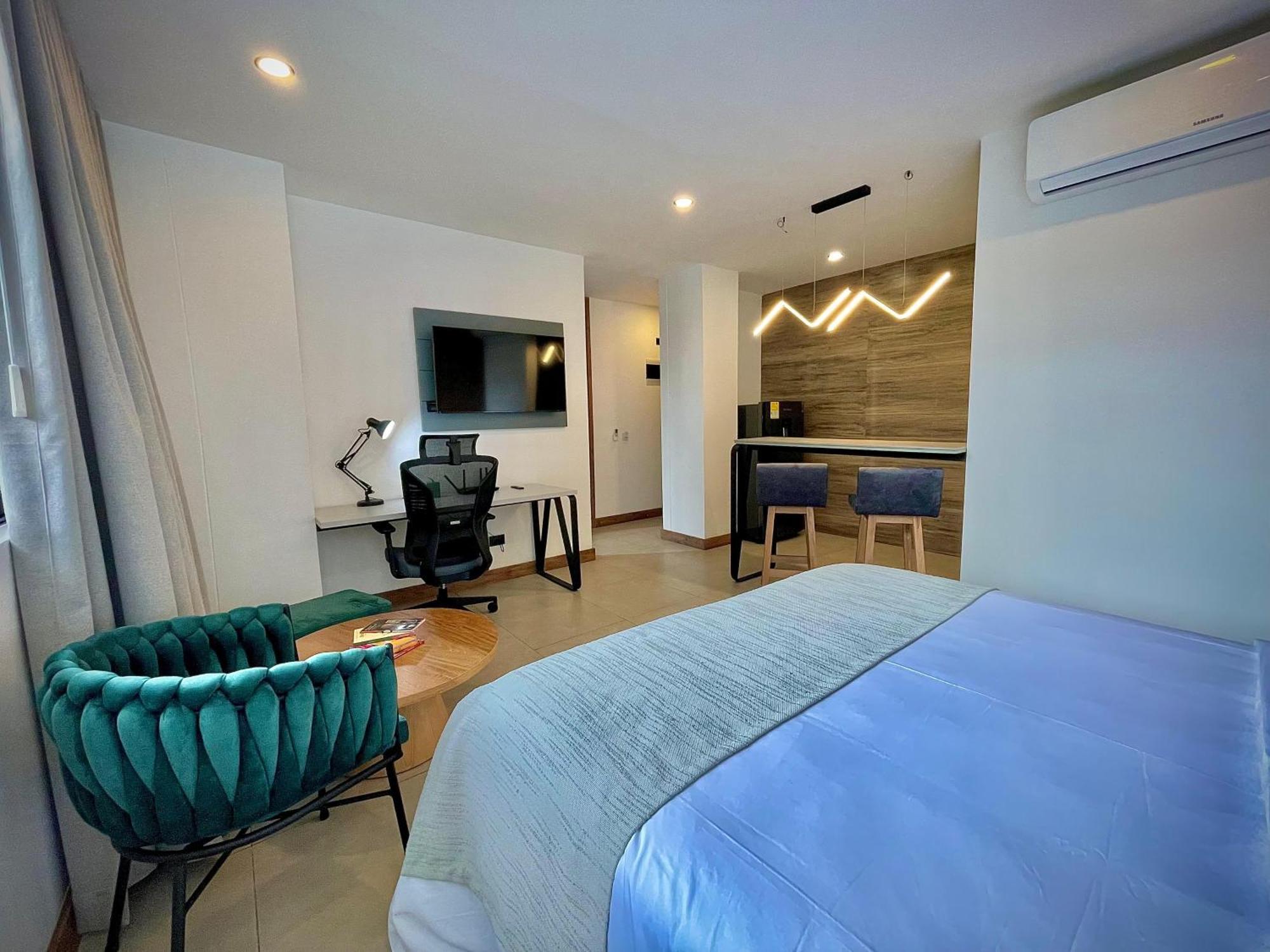 Nomadic Hotel