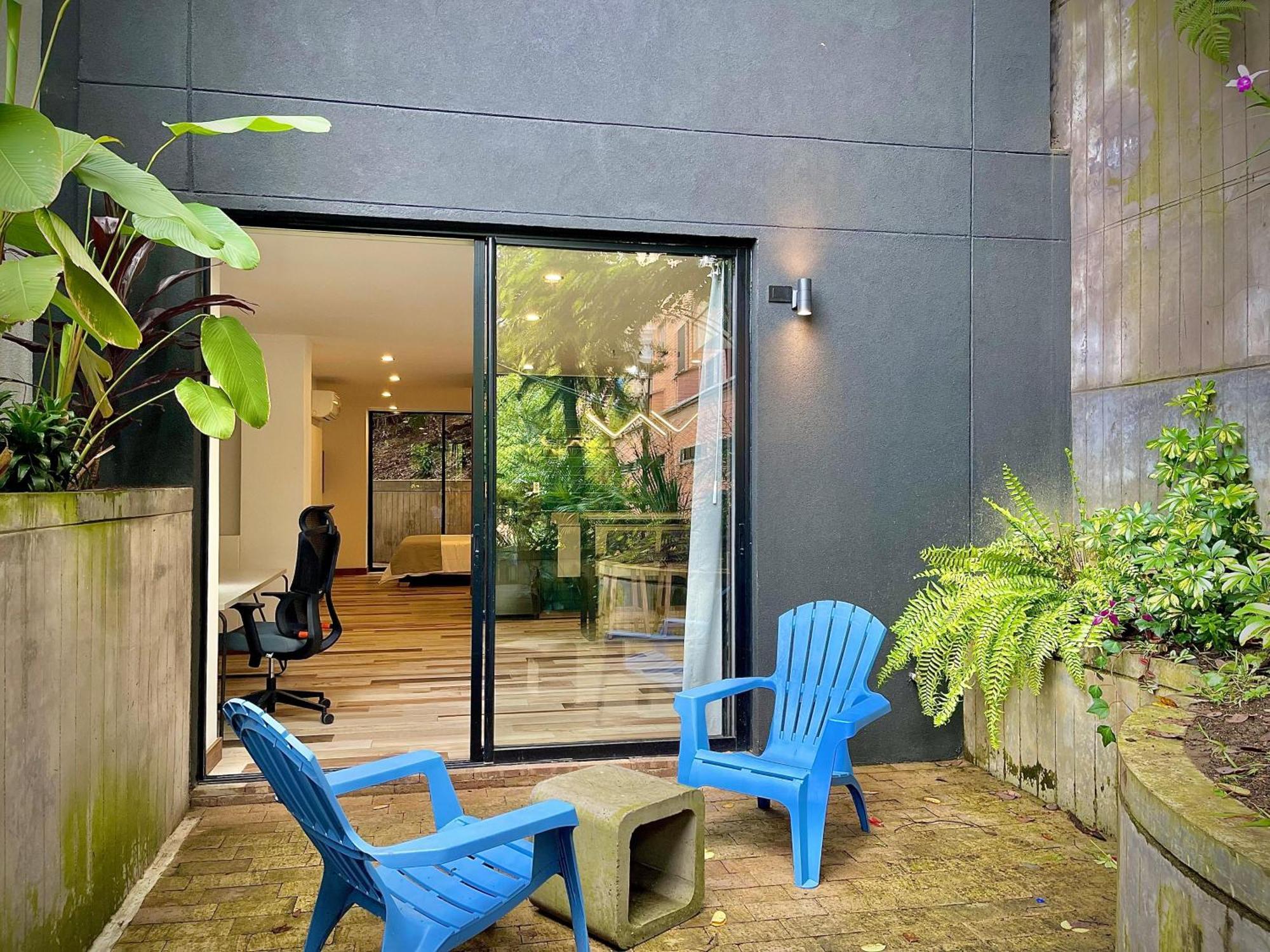 Nomadic Hotel