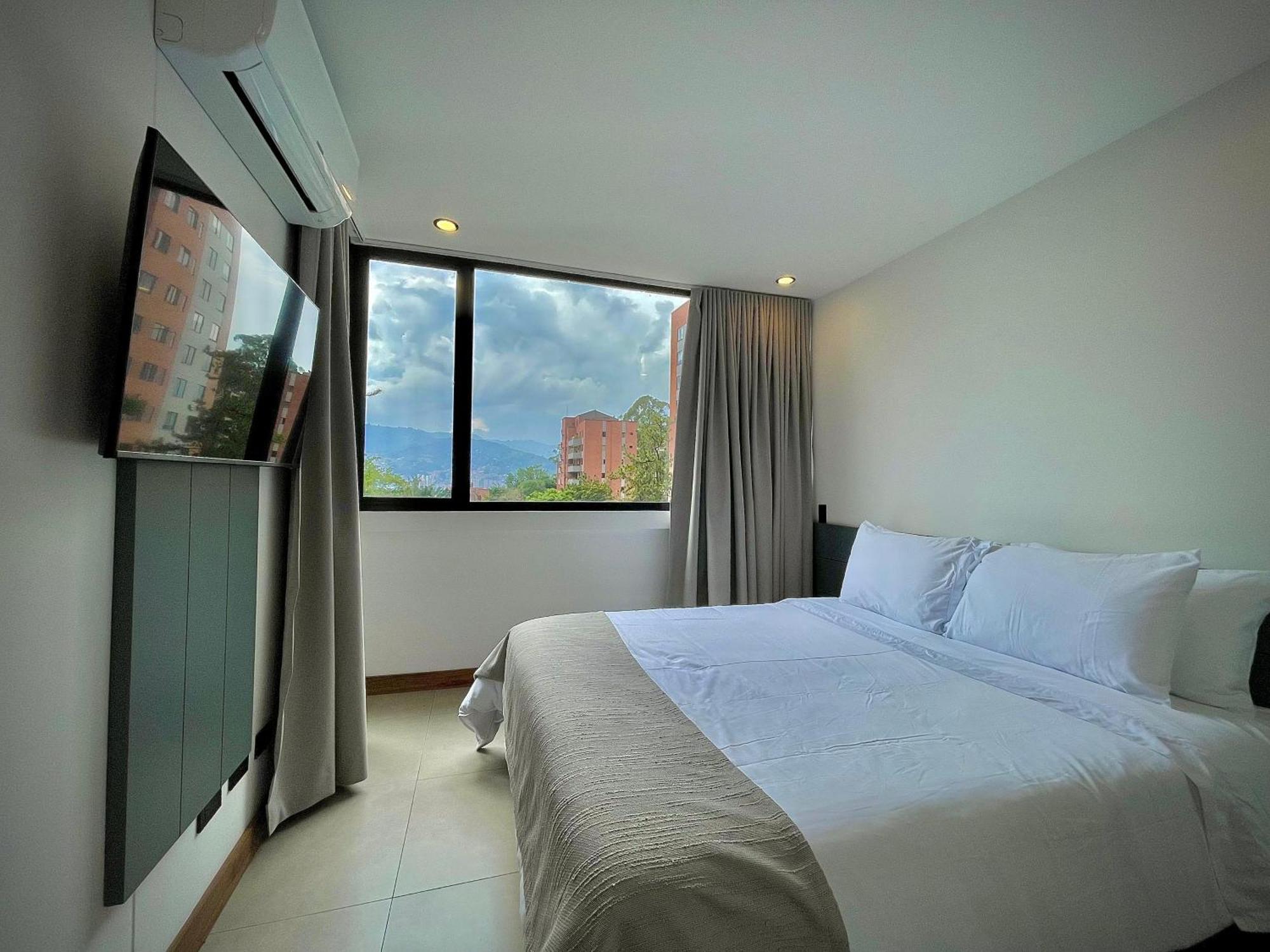 Hotel Nomadic *