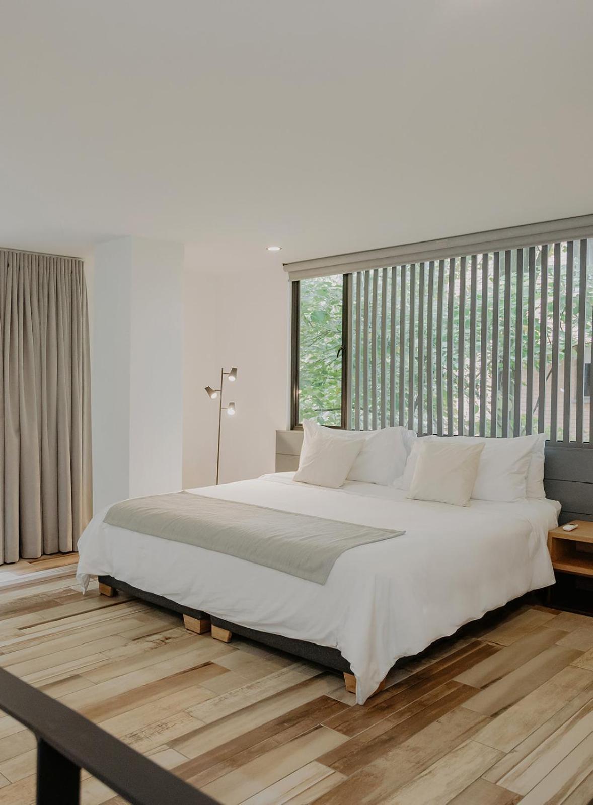 Nomadic Hotel